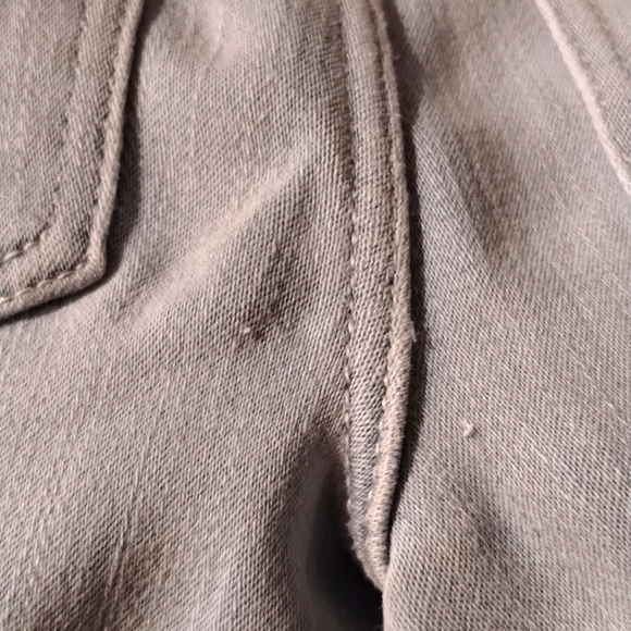 Oshkosh Relaxed Fit Jeans Girls 6/6X distressed fringe Ends At The Bottom - Picture 14 of 15